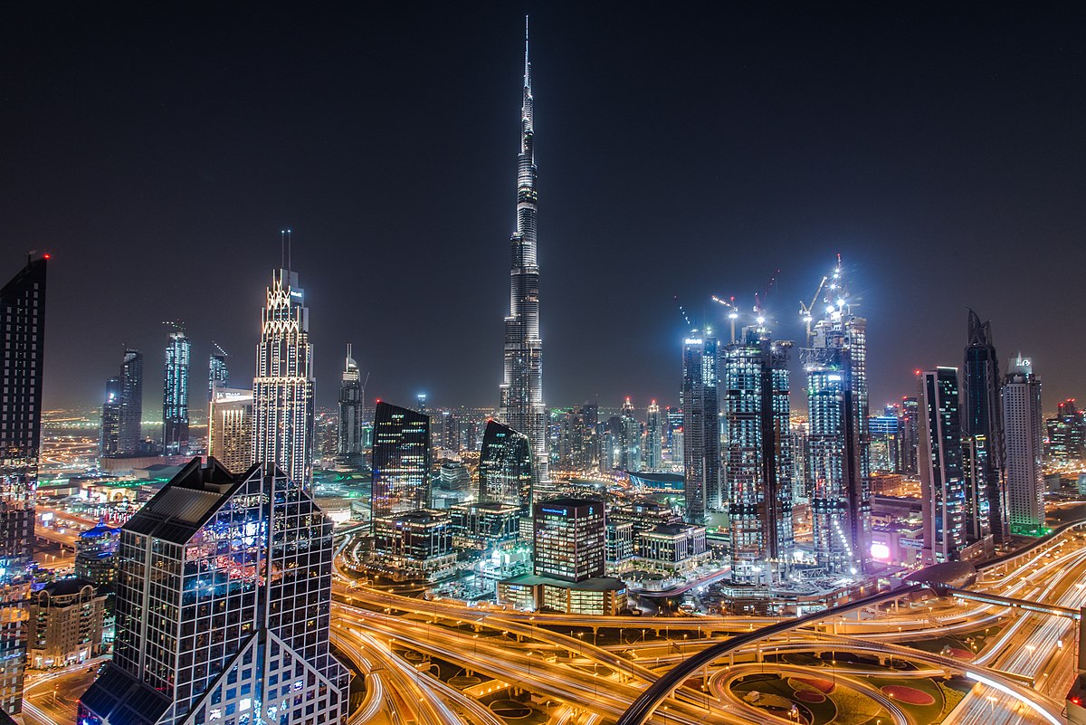 1200px-Dubai_Skylines_at_night_(Pexels_3787839)